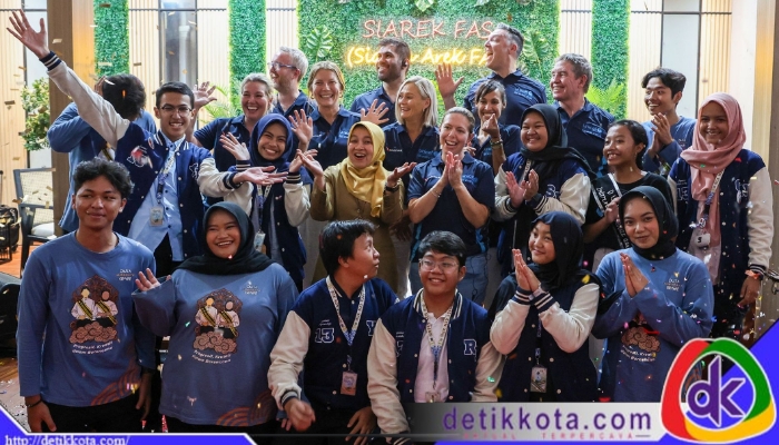 Dokumentasi kunjungan Delegasi UNICEF Australia dan Qantas di Balai Pemuda Surabaya.
