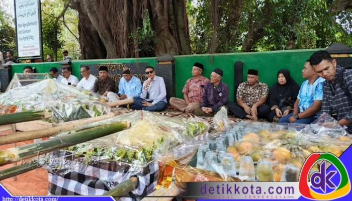 Wali Kota Malang Wahyu Hidayat saat memberikan sambutan usai mengikuti doa bersama.