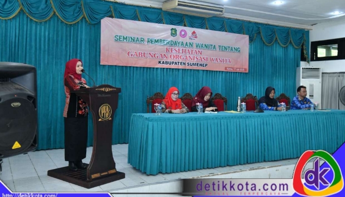 Suasana seminar dan penyampaian materi oleh Ketua GOW Sumenep.
