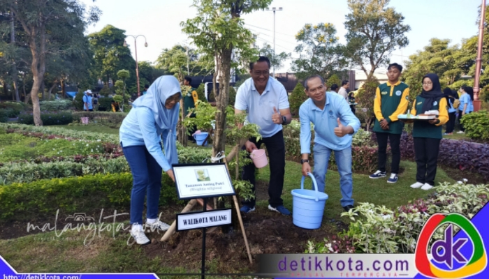 Kota Malang turut berpartisipasi dalam kegiatan penanaman pohon dan tebar benih ikan sebagai bentuk kepedulian terhadap pelestarian lingkungan di Taman Brantas Kota Kediri, Jumat (18/7/2025).