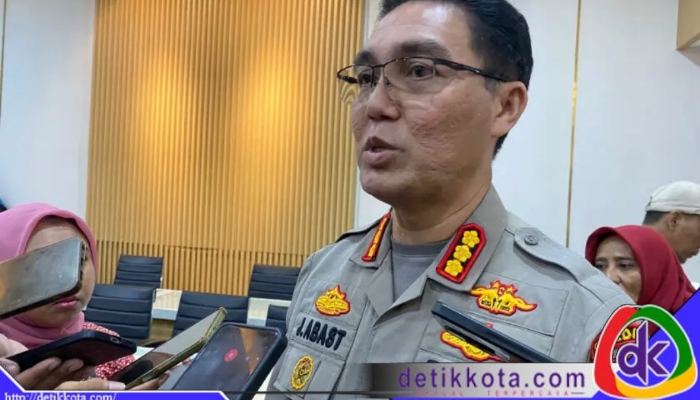 Kombes Pol Jules Abraham Kabid Humas Polda Jatim.