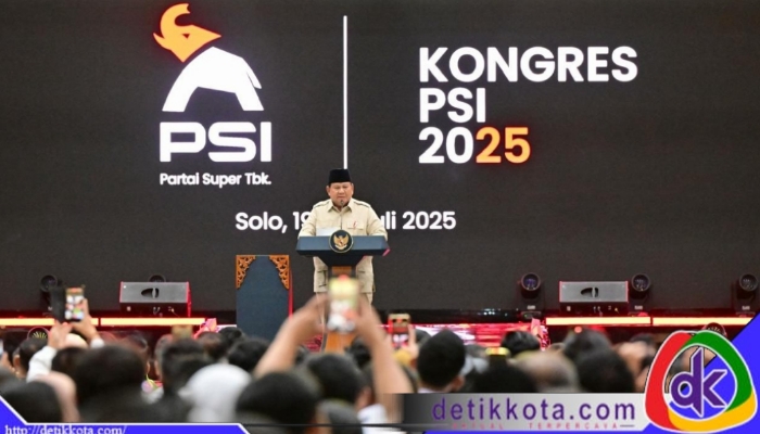 Presiden Prabowo Subianto menyampaikan sambutannya pada Kongres PSI 2025 yang digelar di Edutorium Universitas Muhammadiyah Surakarta, Jawa Tengah, Minggu malam, 20 Juli 2025. Foto: BPMI Setpres/Muchlis Jr