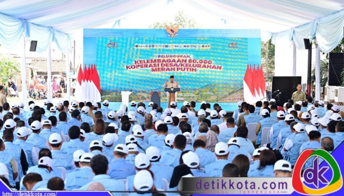 Presiden Prabowo menyampaikan sambutan dalam peluncuran 80.081 Koperasi Merah Putih di Klaten, Senin (21/7/2025).