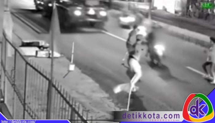 dokumentasi peristiwa atau tangkapan layar CCTV.