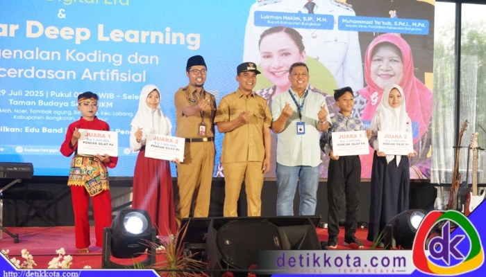 Dalam rangka peringatan Edu Day, seminar bertema Deep Learning digelar di Gedung Sentra IKM Bangkalan pada Selasa (29/07/2025).