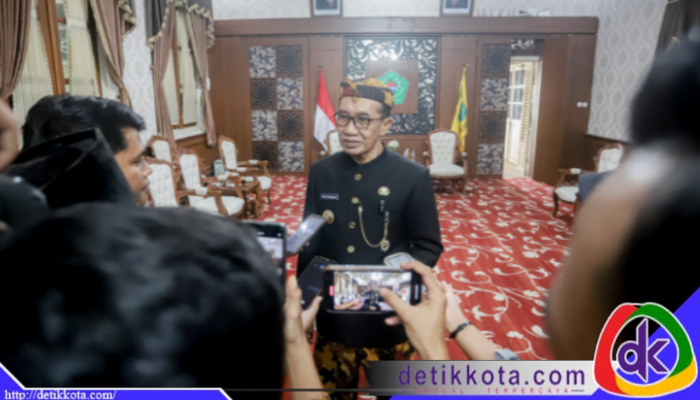 Bupati Pamekasan, KH. Kholilurrahman, mengatakan bahwa program ini dirancang untuk menggerakkan ekonomi masyarakat dari skala rumah tangga dengan pola sederhana namun berkelanjutan.