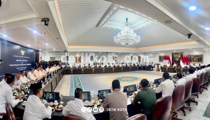Presiden Prabowo Subianto memimpin Sidang Kabinet Paripurna ke-8/Istana Kepresidenan.