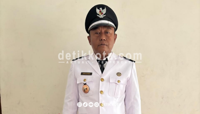 Kepala Desa Lenteng Barat, Afan Afandi.