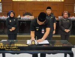 DPRD Kota Probolinggo Sahkan Perda Pajak Daerah dan Raperda P-APBD 2025