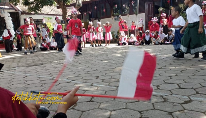 Siswa SDN 1 Pakis mengikuti berbagai lomba dalam Gebyar Kemerdekaan, Sabtu (30/8/2025).