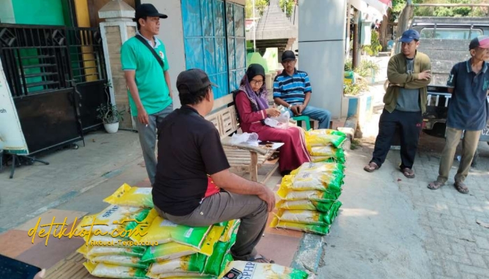 Pasar Murah Pemkab Sumenep di depan Kantor Kecamatan Bluto, Sabtu (30/8/2025).