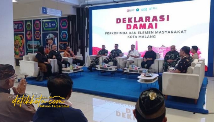 Wali Kota Malang Wahyu Hidayat saat memberikan arahan dalam deklarasi damai bersama Forkopimda dan elemen masyarakat.