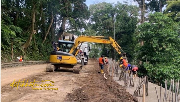 Kondisi terkini perbaikan jalur Gumitir yang segera dibuka untuk arus lalu lintas, Selasa (2/9/2025).