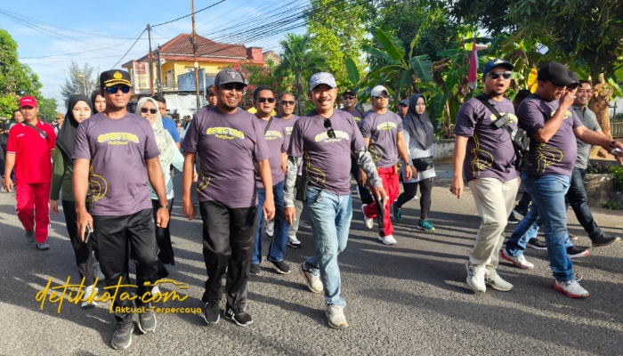 Bupati Sumenep Achmad Fauzi Wongsojudo di acara Jalan-Jalan Sehat di Desa Pangarangan, Minggu (7/9/2025).