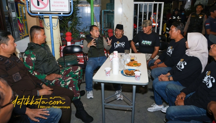 Wali Kota Surabaya Pimpin Patroli Gabungan Jaga Kondusivitas Kota