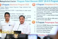 Menteri Koordinator Bidang Perekonomian Airlangga Hartarto memberikan keterangannya kepada awak media, di Istana Kepresidenan, Jakarta, pada Senin, 15 September 2025. Foto: BPMI Setpres