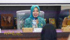 Ketua Tim Pembina Posyandu Kota Probolinggo, dr. Evariani, saat membuka Bimtek Aplikasi Portal Amanah.
