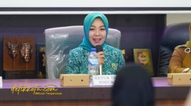 Ketua Tim Pembina Posyandu Kota Probolinggo, dr. Evariani, saat membuka Bimtek Aplikasi Portal Amanah.