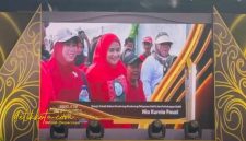 Anggota DPRD Sumenep Nia Kurnia Fauzi menerima penghargaan Legislatif Jatim Awards 2025 di Graha Pena Surabaya, Selasa (16/9/2025) malam.
