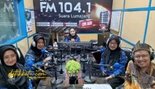 Talkshow Jelita di Radio Suara Lumajang membahas layanan terpadu bagi korban kekerasan, Rabu (17/9/2025).