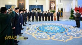 Presiden Prabowo Subianto melantik dua menteri dan tiga wakil menteri Kabinet Merah Putih di Istana Negara, Jakarta, Rabu (17/9/2025). Foto: BPMI Setpres