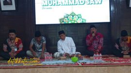 Suasana peringatan Maulid Nabi Muhammad SAW di Aula Kantor Diskominfo Sumenep.