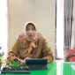 Direktur Utama RSUD dr. H. Moh. Anwar Sumenep, dr. Erliyati, M.Kes, saat di ruang kerjanya.