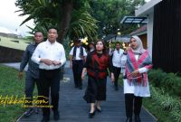 Bupati Banyuwangi Ipuk Fiestiandani menerima kunjungan Bupati Humbang Hasundutan Oloan Paniaran Nababan beserta rombongan di Pendopo Sabha Swagata Blambangan, Rabu (24/9/2025).