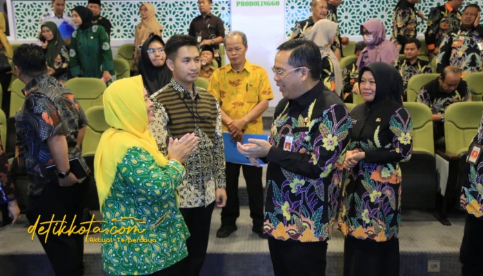 Wali Kota Probolinggo dr. Aminuddin menerima Tim Validasi Lapangan Kota Sehat 2025 di Command Centre, Kantor Wali Kota Probolinggo, Kamis (25/9/2025).