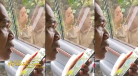 Bupati Purwakarta, Om Zaind, saat menelepon  Kepala Desa Depok, Kecamatan Darangdan.