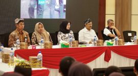 Sejumlah menteri dan pejabat tinggi negara meninjau langsung uji coba program Digitalisasi Bansos di Banyuwangi, Kamis (2/10/2025).