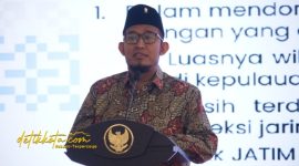 Bupati Sumenep Achmad Fauzi Wongsojudo saat memberikan instruksi percepatan pemulihan pascagempa.