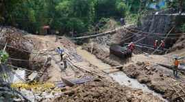 Pogres rehabilitasi Jembatan Karangjati Anyar di Kecamatan Wonorejo.