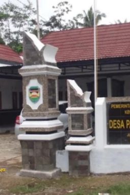 Kades Garokgek Bantah Isu Kedekatan Pribadi dengan Kades Pusakamulya: “Hanya Urusan Pekerjaan”