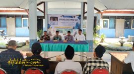 Kepala Dinas PRKP Bangkalan, Moh. Hasan Faisol, memberikan sambutan pada kegiatan sosialisasi PBG dan SLF di Kecamatan Tanah Merah, Kamis (9/10/2025).
