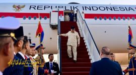 Presiden Prabowo Subianto tiba di Bandara Internasional Sharm El-Sheikh, Mesir, Senin (13/10/2025).