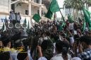 Ribuan santri dan kader Nahdlatul Ulama (NU) menggelar Aksi Bela Ulama dan Pesantren di depan kantor Trans7, Jakarta, Rabu (15/10/2025). (Foto: Antara)