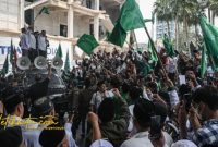 Ribuan santri dan kader Nahdlatul Ulama (NU) menggelar Aksi Bela Ulama dan Pesantren di depan kantor Trans7, Jakarta, Rabu (15/10/2025). (Foto: Antara)