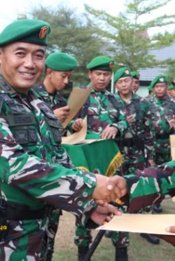 Dandim 0827/Sumenep Pimpin Korp Raport Pindah Satuan 12 Anggota
