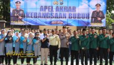 Kapolres Sumenep AKBP Rivanda, S.I.K memimpin Apel Akbar Kebangsaan Buruh di halaman Polres Sumenep, Kamis (23/10/2025).