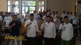 Kepala Diskominfo Sumenep Indra Wahyudi saat memimpin Deklarasi dan Sosialisasi Pencegahan Judi Online di Aula Diskominfo Sumenep, Kamis (23/10/2025).