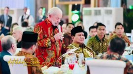 Presiden Prabowo Subianto menjamu Presiden Brasil Luiz Inácio Lula da Silva dan Ibu Negara Rosangela Lula da Silva dalam santap malam kenegaraan di halaman Istana Kepresidenan Jakarta, Kamis (23/10/2025). Foto: BPMI Setpres/Laily Rachev