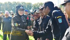 Bupati Lumajang Indah Amperawati (Bunda Indah) saat menyampaikan kebijakan Dana Dusun untuk memperkuat keamanan dan ketahanan sosial masyarakat, Jumat (24/10/2025).