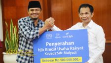 Bupati Purwakarta Saepul Bahri Binzen saat menghadiri Sosialisasi dan Koordinasi Kredit Usaha Rakyat (KUR) dan Kredit Alsintan di Aula BJB Purwakarta, Jumat (24/10/2025).
