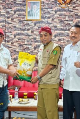 PMI Jawa Timur Salurkan Bantuan untuk Korban Gempa di Sumenep
