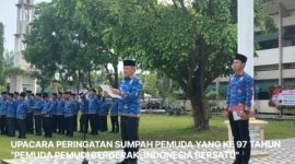Wakil Bupati Bangkalan Moh. Fauzan Ja’far memimpin upacara peringatan Hari Sumpah Pemuda ke-97 di halaman Kantor Pemkab Bangkalan, Selasa (28/10/2025).
