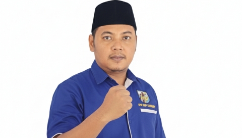 Ketua DPD KNPI Sumenep Khairul Umam menyampaikan pesan semangat kebangsaan dalam peringatan Hari Sumpah Pemuda ke-97, Selasa (28/10/2025).