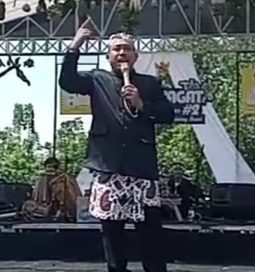 Pedas! Kades Jabong Ngamuk dan Berikan Kritik Terbuka Terhadap Bupati Subang yang Dinilai Abaikan Undangan Hajat Lembur