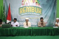 Wakil Ketua PCNU Sumenep KH Abdul Wasid bersama peserta Rembuk Nahdliyin di Aula PCNU Sumenep, Ahad (2/11/2025).