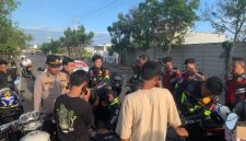 Petugas Satlantas dan Sat Samapta Polres Sumenep saat melakukan patroli gabungan di sejumlah titik rawan balap liar.